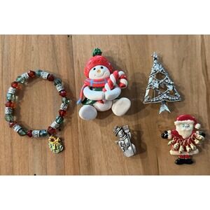VTG Lot Of 5 Christmas Holiday Snowman‎ Tree Santa Lights Pin Bracelet Jewelry